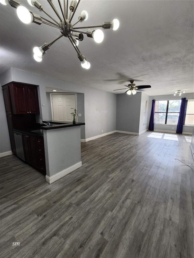 1 bedroom Condominium at 2736 S University Drive #1101, Sundance At Davie Condo, Davie — photo 2