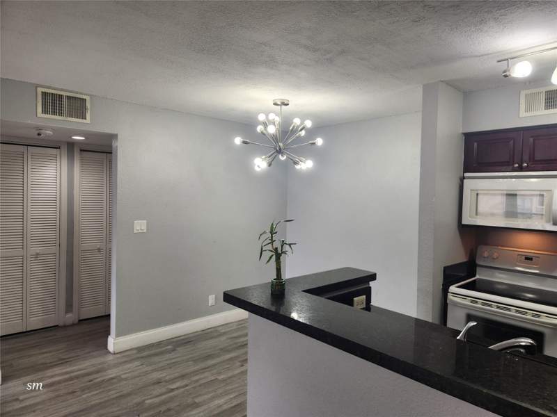 1 bedroom Condominium at 2736 S University Drive #1101, Sundance At Davie Condo, Davie — photo 4
