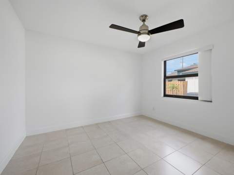 1110 Manor Drive, Palm Springs FL - photo 22 of 33