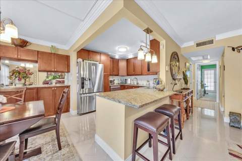 2047 Wolverton C, Boca Raton FL - photo 7 of 29