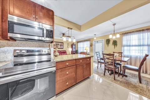 2047 Wolverton C, Boca Raton FL - photo 10 of 29