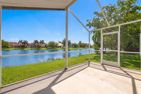 18871 NW 2nd Street, Pembroke Pines FL - photo 9 of 30