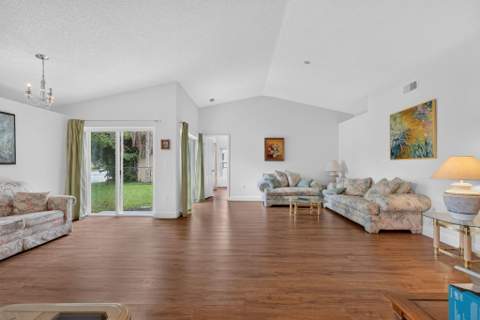 18871 NW 2nd Street, Pembroke Pines FL - photo 15 of 30