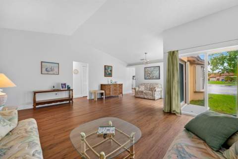 18871 NW 2nd Street, Pembroke Pines FL - photo 16 of 30