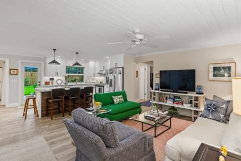 2702 SW 6th Street, Boynton Beach FL - photo 8 of 33