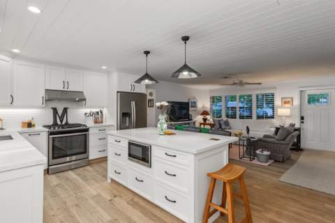 2702 SW 6th Street, Boynton Beach FL - photo 7 of 33