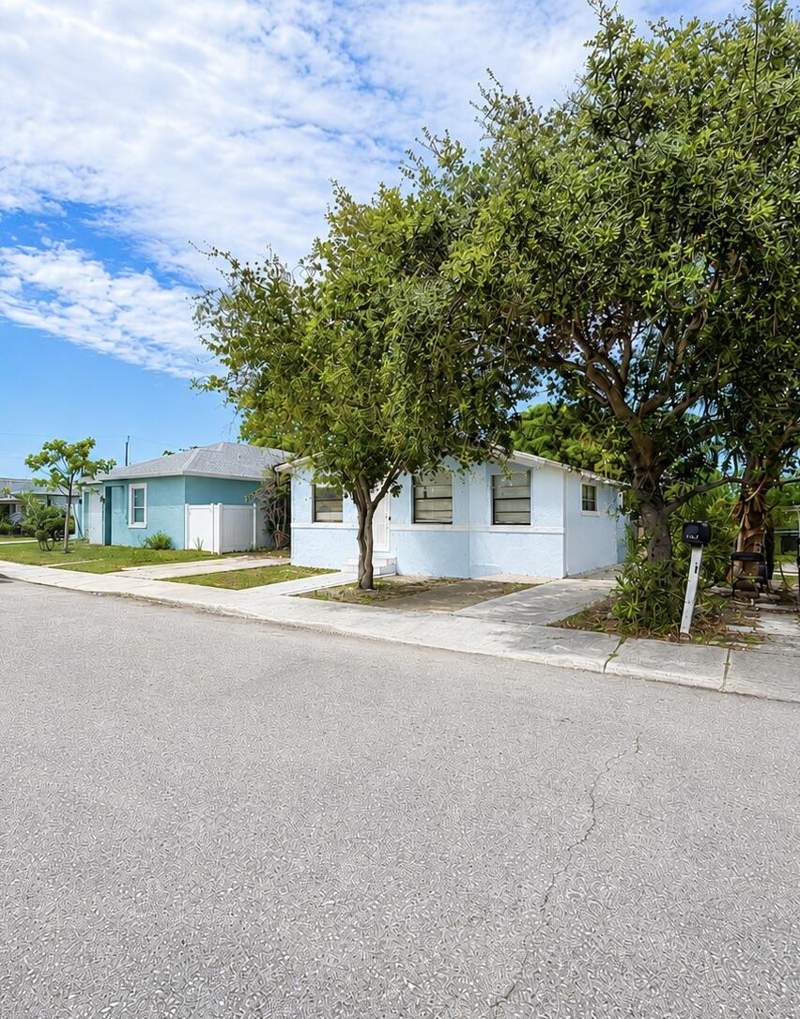 3 bedroom Single Family Residence at 1410 S J Street, Lake Worth Town Of Add 1, Lake Worth Beach — photo 3