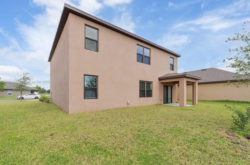 5 bedroom Single Family Residence at 5305 Fantasy Drive, Celebration Pointe, Fort Pierce — photo 2
