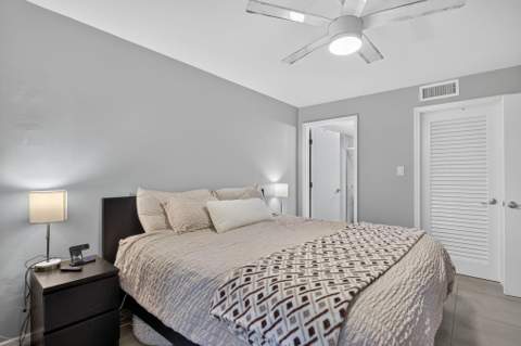3301 NW 47th Terrace #308, Lauderdale Lakes FL - photo 8 of 28