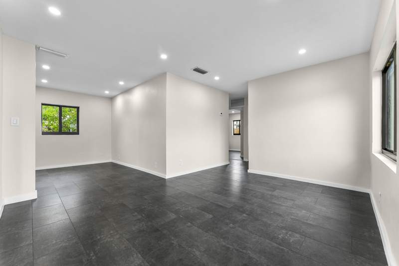 3 bedroom Single Family Residence at 321 NE 59th Street, Collier Estates 1st Add, Oakland Park — photo 4