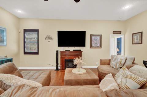 1870 NE Victorian Lane, Jensen Beach FL - photo 16 of 93
