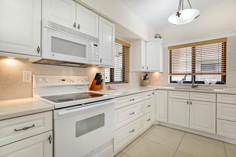 21612 Casa Monte Court, Boca Raton FL - photo 13 of 37