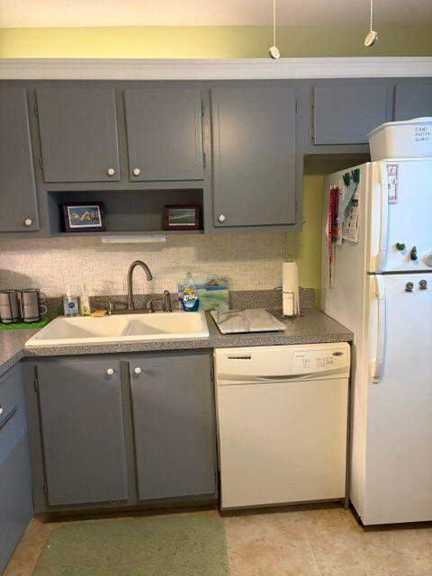 2811 S Garden Drive #308, Palm Springs FL - photo 7 of 26