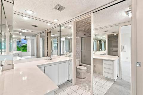 555 Oaks Lane #303, Pompano Beach FL - photo 23 of 51