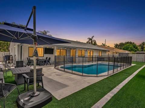 1341 White Stone Way, Davie FL - photo 21 of 55