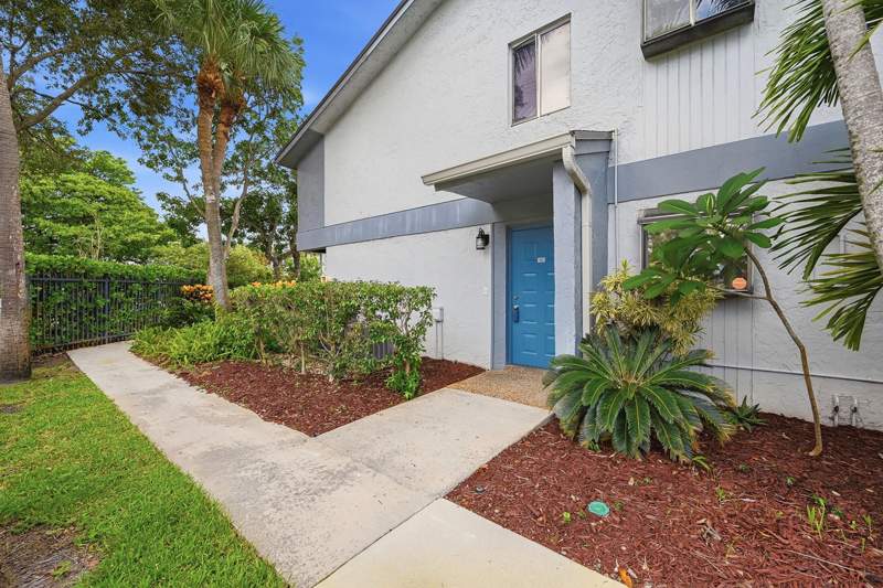 1 bedroom Condominium at 2753 S Oakland Forest Drive #102, Lakes Of Oakland Forest Condo, Oakland Park — photo 5
