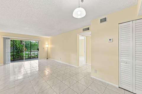 2753 S Oakland Forest Drive #102, Oakland Park FL - photo 10 of 49