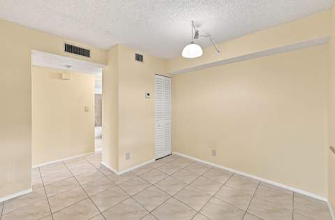 2753 S Oakland Forest Drive #102, Oakland Park FL - photo 11 of 49
