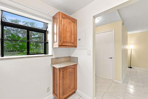 2753 S Oakland Forest Drive #102, Oakland Park FL - photo 14 of 49