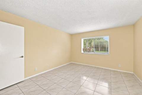 2753 S Oakland Forest Drive #102, Oakland Park FL - photo 20 of 49