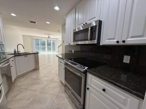 230 Fortuna Drive, Palm Beach Gardens FL - photo 15 of 48