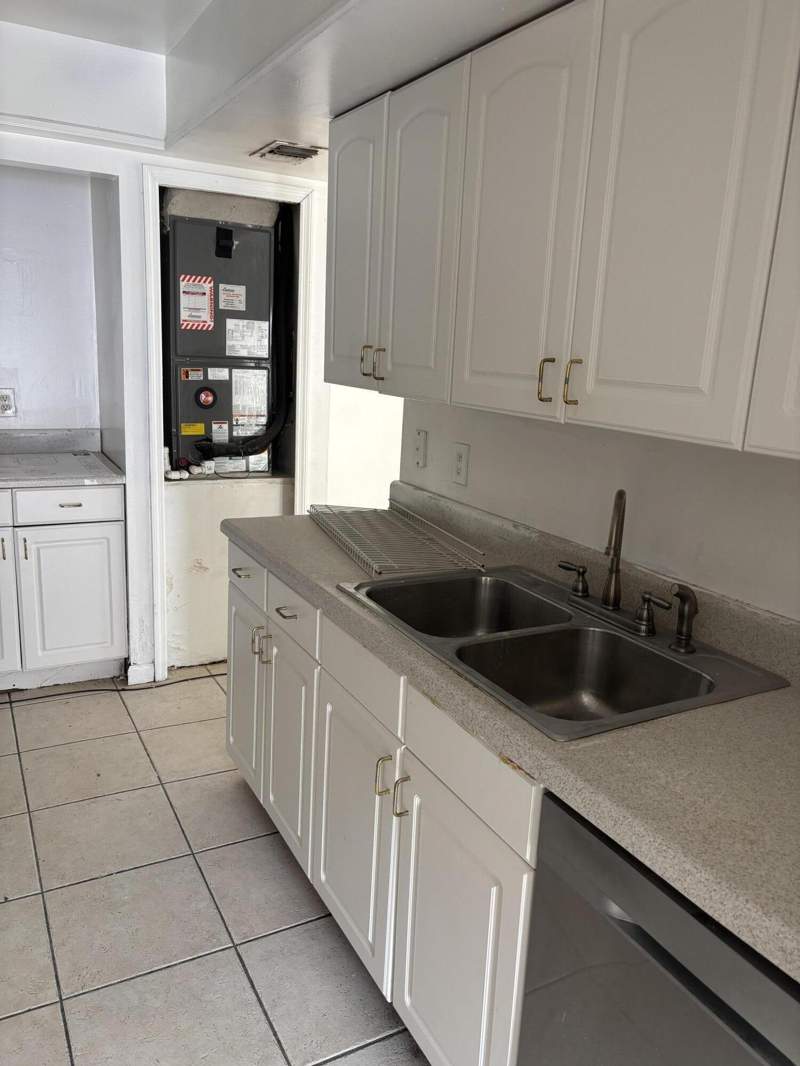3 bedroom Single Family Residence at 7433 SW 13th Street, North Lauderdale Village Sec 6, North Lauderdale — photo 2
