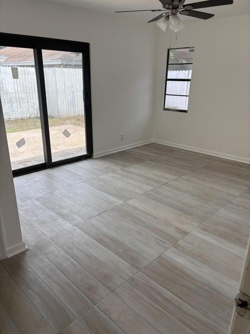 3 bedroom Single Family Residence at 7433 SW 13th Street, North Lauderdale Village Sec 6, North Lauderdale — photo 4