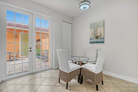 563 Dakota Drive, Jupiter FL - photo 12 of 28