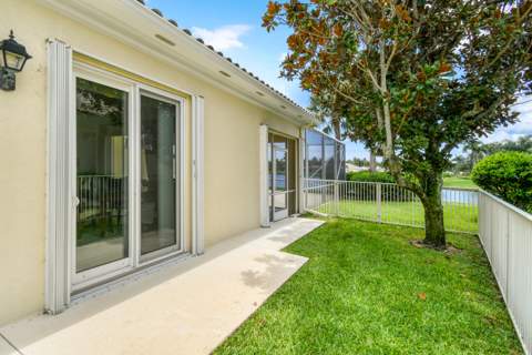 1351 Saint Lawerence Drive, Palm Beach Gardens FL - photo 15 of 36