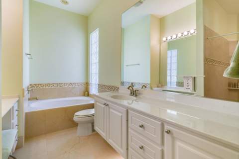1351 Saint Lawerence Drive, Palm Beach Gardens FL - photo 22 of 36