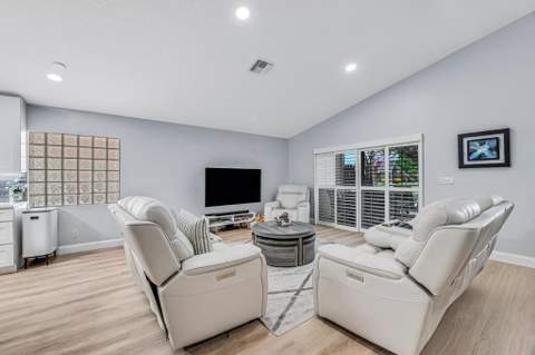 8184 Florenza Drive, Boynton Beach FL - photo 19 of 54