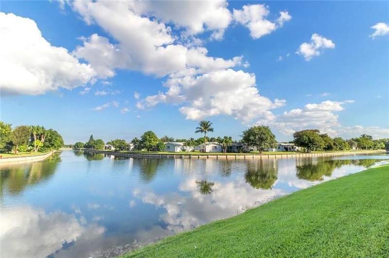 2 bedroom Villa at 7212 Primrose Lane #7212, Brookwood Gardens, Tamarac — photo 5