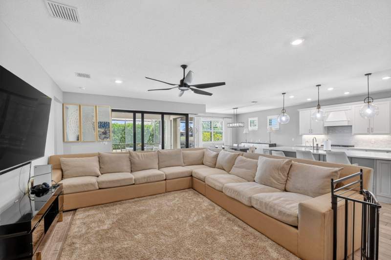 4 bedroom Single Family Residence at 8433 Vaulting Drive, Fields At Gulfstream Polo, Lake Worth — photo 3