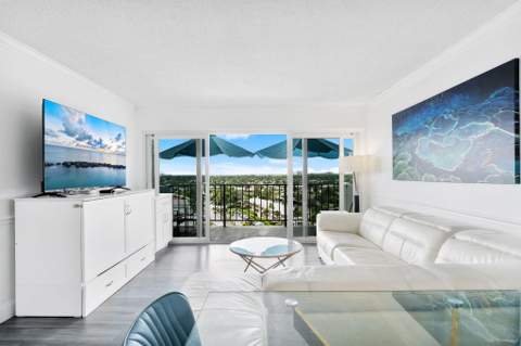 801 S Federal Highway #1004, Pompano Beach FL - photo 9 of 30
