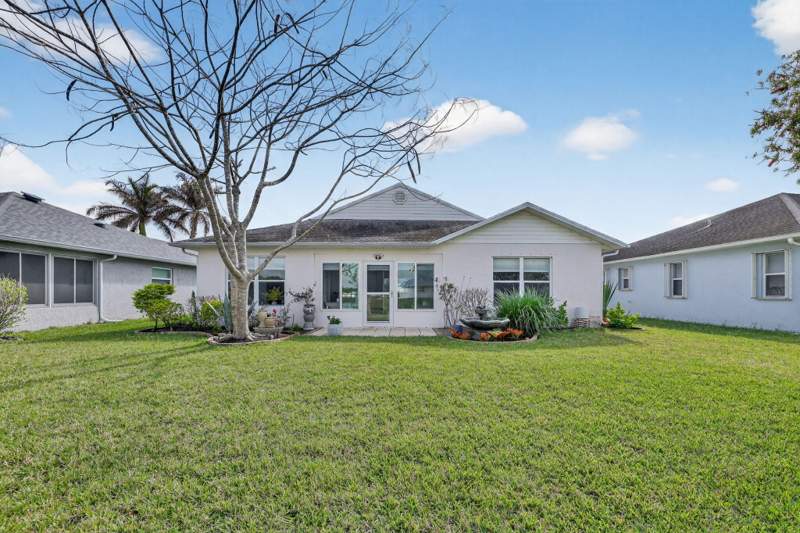 2 bedroom Single Family Residence at 6713 Alemendra Street, Spanish Lakes Fairways NE Phase, Fort Pierce — photo 5