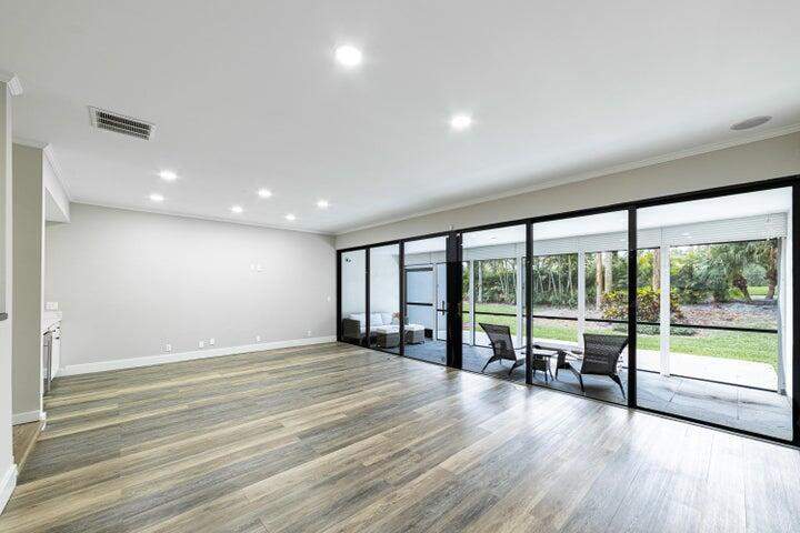 3 bedroom Villa at 2517 Presidential Way #B, Parliament Golf Villas Condo, West Palm Beach — photo 2