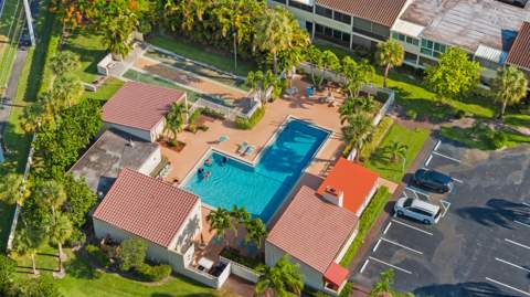 2540 Boundbrook Boulevard #110, Palm Springs FL - photo 10 of 50