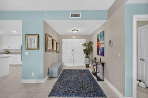 1013 Bay Colony Drive, Juno Beach FL - photo 6 of 48
