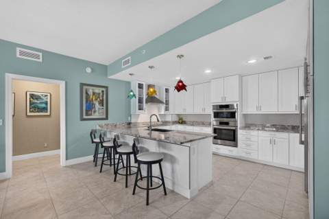 1013 Bay Colony Drive, Juno Beach FL - photo 10 of 46