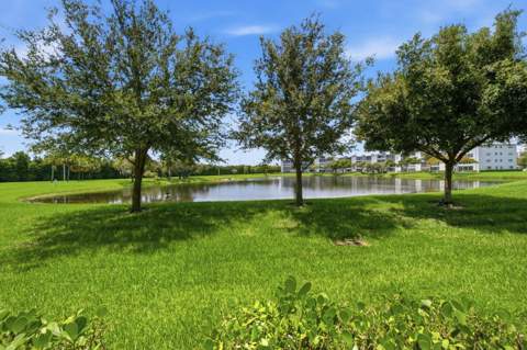 1049 Lincoln C, Boca Raton FL - photo 16 of 55