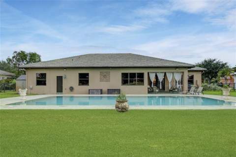4053 SW 141st Avenue, Davie FL - photo 6 of 33