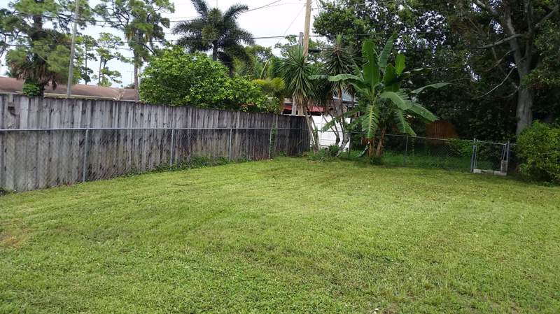 3 bedroom Single Family Residence at 460 Fleming Avenue, Greenacres 2, Greenacres — photo 2