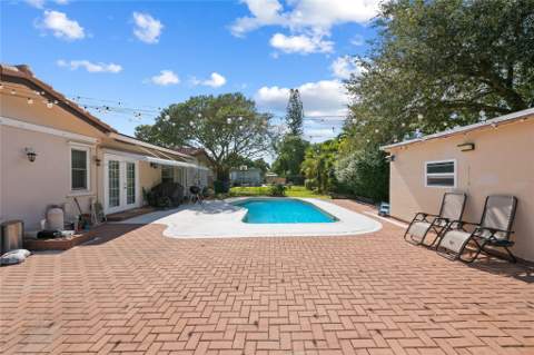 4010 Coral Springs Drive, Coral Springs FL - photo 23 of 25