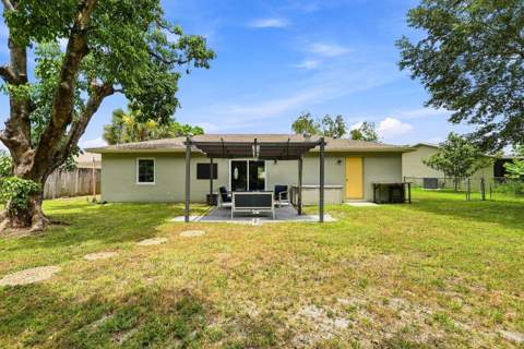 9734 Alaska Circle, Boca Raton FL - photo 11 of 38