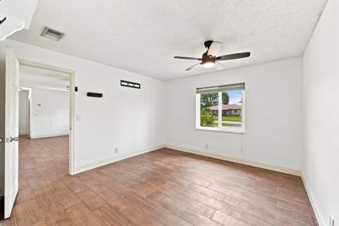 9734 Alaska Circle, Boca Raton FL - photo 21 of 38