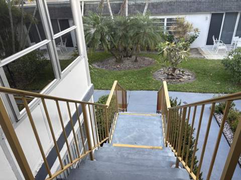 160 Plymouth V, West Palm Beach FL - photo 14 of 24