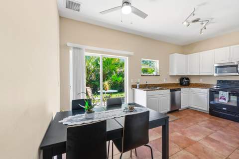 624 NE Bent Paddle Lane, Port St. Lucie FL - photo 12 of 58
