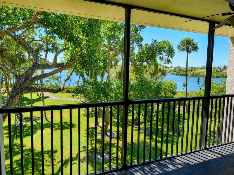 3 bedroom Condominium at 1000 N Us Highway 1 #Ba305, Bahama Condo, Jupiter — photo 2