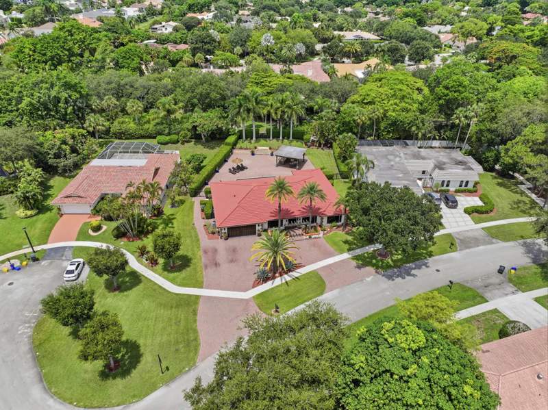 4 bedroom Single Family Residence at 6966 S Grande Drive, Estancia, Boca Raton — photo 5