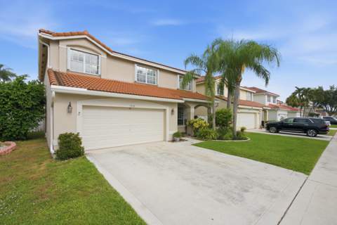 7723 Thornlee Drive, Lake Worth FL - photo 8 of 72
